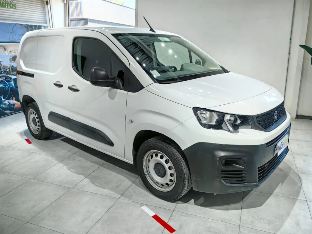 imagen 0 de vehiculo con id 2100